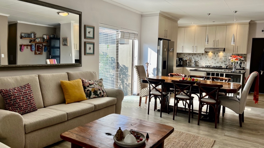 3 Bedroom Property for Sale in Earls Court Lifestyle Estate Western Cape